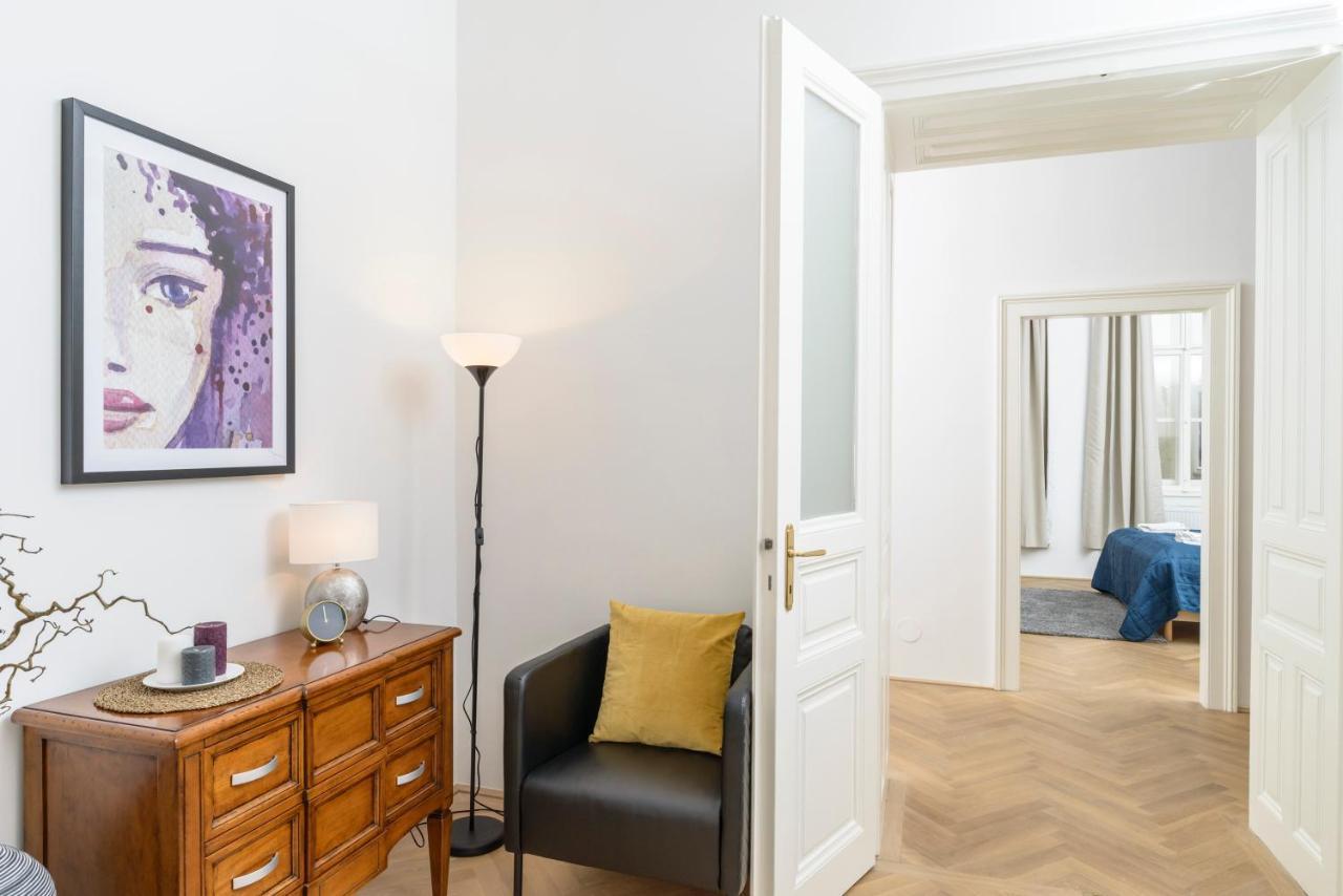 Senator Suite Stephansplatz By Ichbucheat Viena Exterior foto