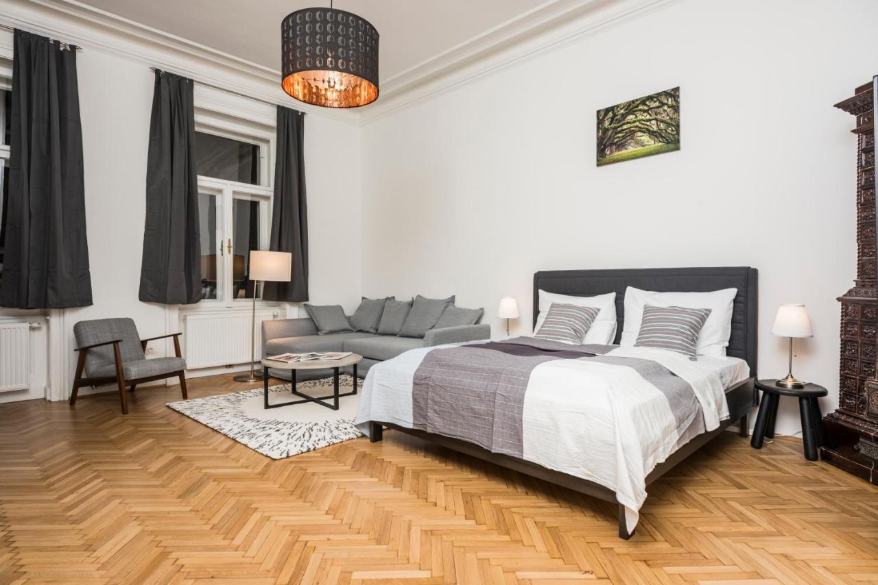 Senator Suite Stephansplatz By Ichbucheat Viena Exterior foto