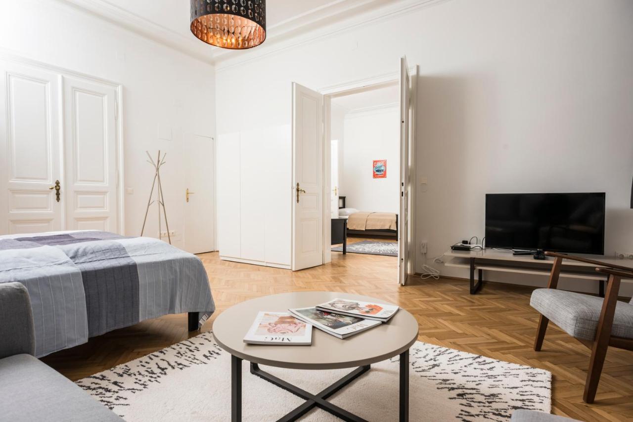 Senator Suite Stephansplatz By Ichbucheat Viena Exterior foto