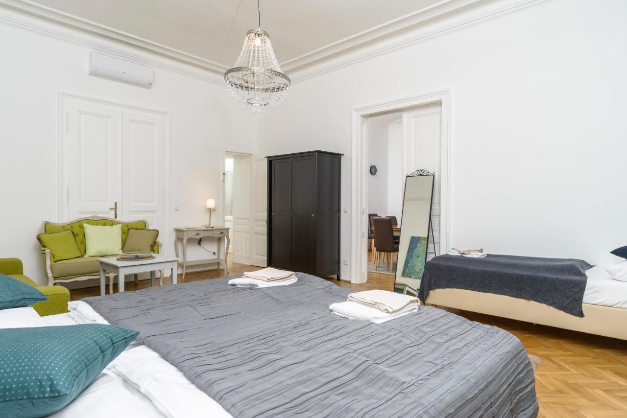 Senator Suite Stephansplatz By Ichbucheat Viena Exterior foto