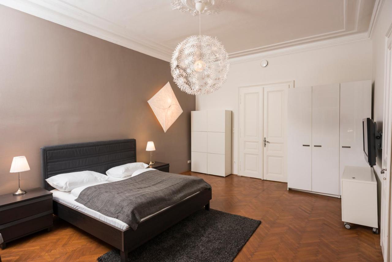 Senator Suite Stephansplatz By Ichbucheat Viena Exterior foto